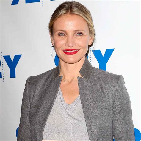 Cameron Diaz Skinny Dips at 41, Flaunts Bikini Body: Sexy Pictures